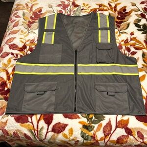 Grey Two Tones Safety Vest,With Multi-Pocket Tool